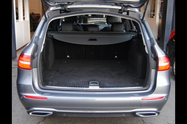 Mercedes-Benz E-Klasse Estate 220 d Premium Plus Mercedes-Benz E-Klasse Estate 220 d Premium Plus
