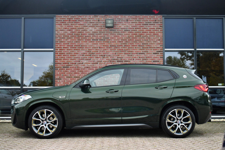 BMW X2 xDrive25e M-Sport Goldplay Pano ACC HUD Camera M-zetels