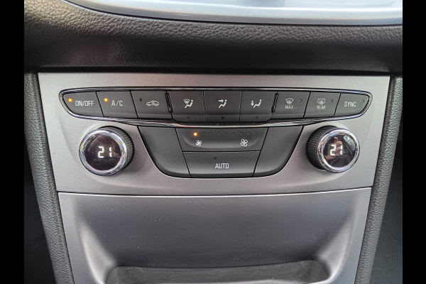 Opel Astra Sports Tourer 1.0 Edition+ Navi, Clima, Camera, PDC, 17" LMV, incl 12 MAANDEN BOVAGGARANTIE