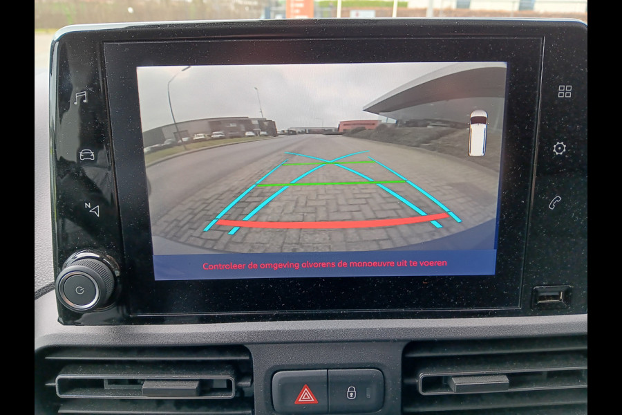 Fiat Doblò 1.5D 100pk L1 1000kg, 3-zitter, Airco, PDC, Camera, Trekhaak incl. 12 mnd BOVAG-garantie Fiat Doblò 1.5D 100pk L1 1000kg, 3-zitter, Airco, PDC, Camera, Trekhaak incl. 12 mnd BOVAG-garantie