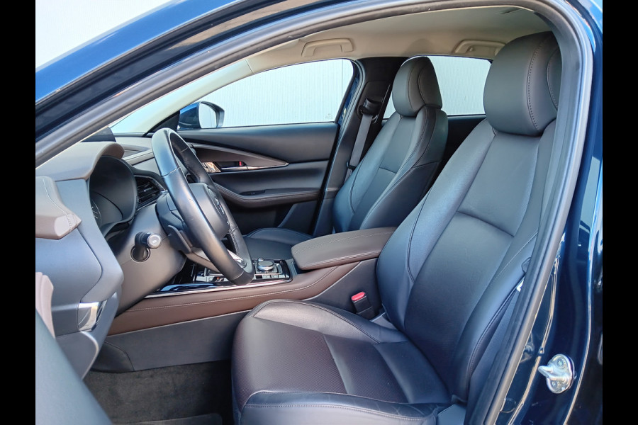 Mazda CX-30 2.0 e-SkyActiv M Hybrid 150PK Luxury AUTOMAAT, Leder, Navi, Clima, Head-up, etc. incl. 12 MND BOVAGGARANTIE Mazda CX-30 2.0 e-SkyActiv M Hybrid 150PK Luxury AUTOMAAT, Leder, Navi, Clima, Head-up, etc. incl. 12 MND BOVAGGARANTIE