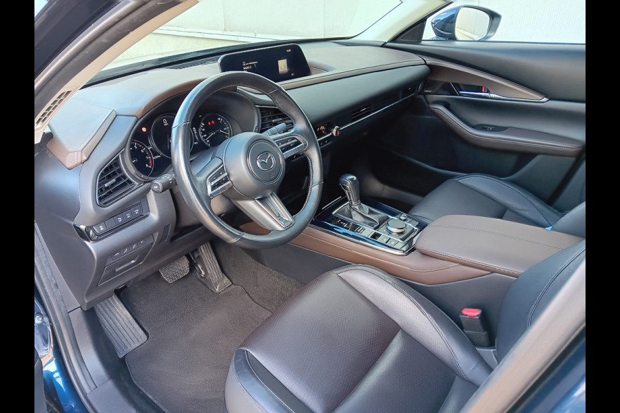 Mazda CX-30 2.0 e-SkyActiv M Hybrid 150PK Luxury AUTOMAAT, Leder, Navi, Clima, Head-up, etc. incl. 12 MND BOVAGGARANTIE Mazda CX-30 2.0 e-SkyActiv M Hybrid 150PK Luxury AUTOMAAT, Leder, Navi, Clima, Head-up, etc. incl. 12 MND BOVAGGARANTIE