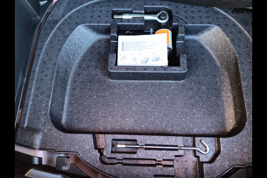 Mazda CX-3 2.0 SkyActiv-G 120 GT-M Line, Leder, Navi, Clima, Head-up, etc. incl. 12 MND BOVAGGARANTIE Mazda CX-3 2.0 SkyActiv-G 120 GT-M Line, Leder, Navi, Clima, Head-up, etc. incl. 12 MND BOVAGGARANTIE