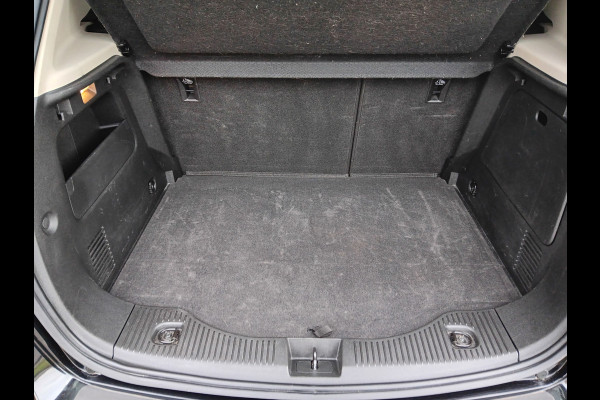 Opel Mokka X 1.4 Turbo Innovation, 18" LMV / NAVIGATIE / CAMERA / AIRCO / PDC / incl. 12 MND BOVAGGARANTIE Opel Mokka X 1.4 Turbo Innovation, 18" LMV / NAVIGATIE / CAMERA / AIRCO / PDC / incl. 12 MND BOVAGGARANTIE