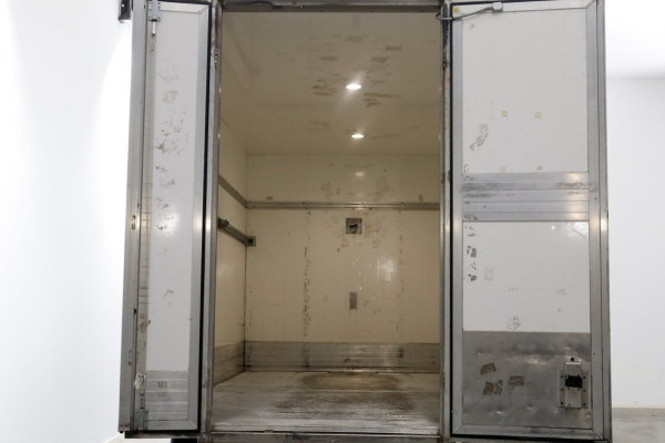 Volkswagen Crafter 35 2.0 TDI E6 Bakwagen met achterdeuren 2 Persoons 01-2020 Volkswagen Crafter 35 2.0 TDI E6 Bakwagen met achterdeuren 2 Persoons 01-2020