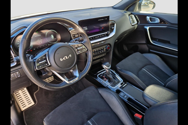 Kia Ceed Sportswagon 1.5 T-GDi GT-Line | Dodehoek | Pano | Stoelverwarming | PDC | Clima | Camera |