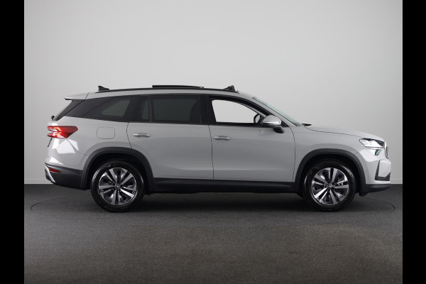 Škoda Kodiaq 1.5 TSI MHEV Business Edition 7p. 150 pk Automaat (DSG) | 7-Persoons | Panoramadak | Led Matrix | Trekhaak (wegklapbaar) | Adaptive Cruise | Dode hoek sensoren | Elek. stoel Škoda Kodiaq 1.5 TSI MHEV Business Edition 7p. 150 pk Automaat (DSG) | 7-Persoons | Panoramadak | Led Matrix | Trekhaak (wegklapbaar) | Adaptive Cruise | Dode hoek sensoren | Elek. stoel