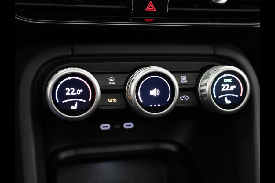 Škoda Kodiaq 1.5 TSI MHEV Business Edition 7p. 150 pk Automaat (DSG) | 7-Persoons | Panoramadak | Led Matrix | Trekhaak (wegklapbaar) | Adaptive Cruise | Dode hoek sensoren | Elek. stoel Škoda Kodiaq 1.5 TSI MHEV Business Edition 7p. 150 pk Automaat (DSG) | 7-Persoons | Panoramadak | Led Matrix | Trekhaak (wegklapbaar) | Adaptive Cruise | Dode hoek sensoren | Elek. stoel