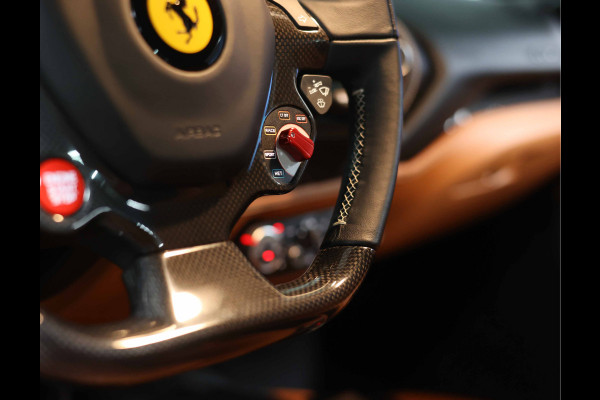 Ferrari 488 3.9 GTB HELE | Rosso Fuoco - Historie - Cuoio