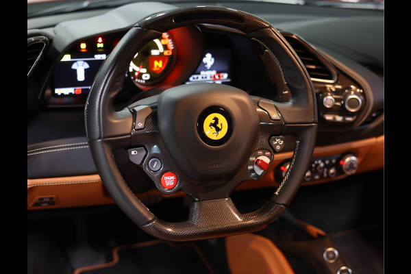 Ferrari 488 3.9 GTB HELE | Rosso Fuoco - Historie - Cuoio