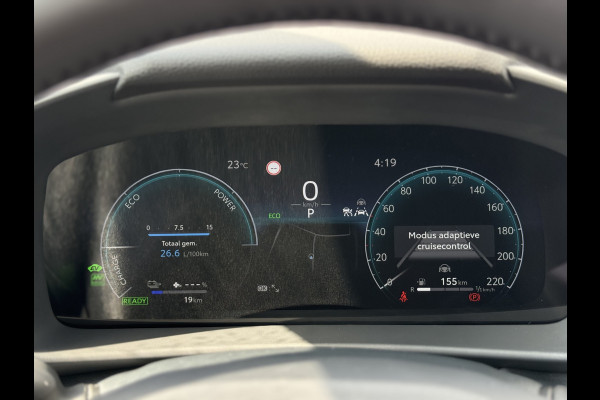 Toyota C-HR 2.0 Plug-in Hybrid 220 Dynamic | ACC | Camera | Navi XL | Keyless | Winter-Pakket | 18 inch Toyota C-HR 2.0 Plug-in Hybrid 220 Dynamic | ACC | Camera | Navi XL | Keyless | Winter-Pakket | 18 inch