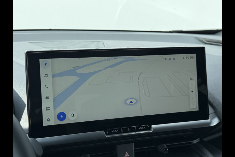 Toyota C-HR 2.0 Plug-in Hybrid 220 Dynamic | ACC | Camera | Navi XL | Keyless | Winter-Pakket | 18 inch Toyota C-HR 2.0 Plug-in Hybrid 220 Dynamic | ACC | Camera | Navi XL | Keyless | Winter-Pakket | 18 inch