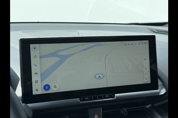 Toyota C-HR 2.0 Plug-in Hybrid 220 Dynamic | ACC | Camera | Navi XL | Keyless | Winter-Pakket | 18 inch Toyota C-HR 2.0 Plug-in Hybrid 220 Dynamic | ACC | Camera | Navi XL | Keyless | Winter-Pakket | 18 inch