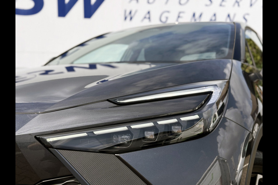 Toyota C-HR 2.0 Plug-in Hybrid 220 Dynamic | ACC | Camera | Navi XL | Keyless | Winter-Pakket | 18 inch Toyota C-HR 2.0 Plug-in Hybrid 220 Dynamic | ACC | Camera | Navi XL | Keyless | Winter-Pakket | 18 inch