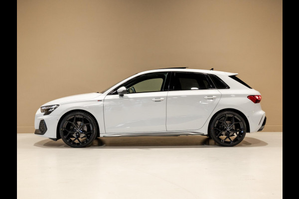 Audi A3 Sportback 35 TFSI S edition / 150pk / Panorama dak / Sonos / Achteruitrij camera /