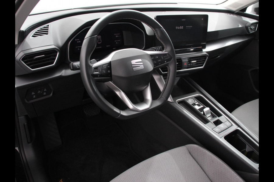 Seat Leon 1.0 eTSI 110pk DSG Style Navigatie Apple Carplay/ Android Auto Camera Parkeersensoren Stoel- en stuurverwarming Cruise Control Virtual Cockpit Climate Control Seat Leon 1.0 eTSI 110pk DSG Style Navigatie Apple Carplay/ Android Auto Camera Parkeersensoren Stoel- en stuurverwarming Cruise Control Virtual Cockpit Climate Control