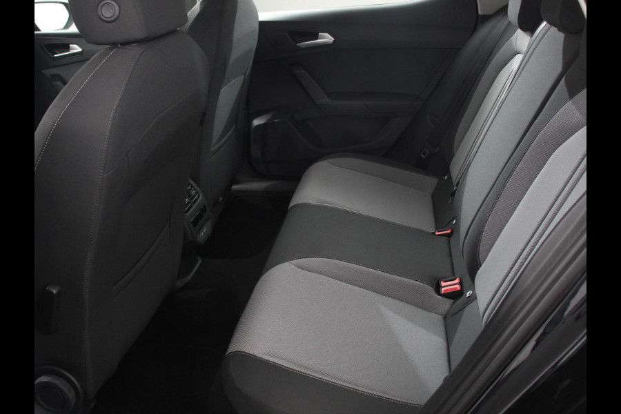 Seat Leon 1.0 eTSI 110pk DSG Style Navigatie Apple Carplay/ Android Auto Camera Parkeersensoren Stoel- en stuurverwarming Cruise Control Virtual Cockpit Climate Control Seat Leon 1.0 eTSI 110pk DSG Style Navigatie Apple Carplay/ Android Auto Camera Parkeersensoren Stoel- en stuurverwarming Cruise Control Virtual Cockpit Climate Control