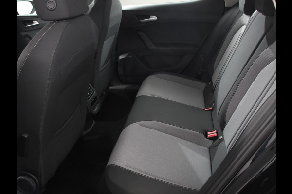 Seat Leon 1.0 eTSI 110pk DSG Style Navigatie Apple Carplay/ Android Auto Camera Parkeersensoren Stoel- en stuurverwarming Cruise Control Virtual Cockpit Climate Control Seat Leon 1.0 eTSI 110pk DSG Style Navigatie Apple Carplay/ Android Auto Camera Parkeersensoren Stoel- en stuurverwarming Cruise Control Virtual Cockpit Climate Control
