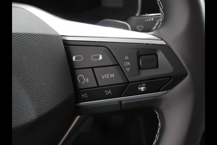 Seat Leon 1.0 eTSI 110pk DSG Style Navigatie Apple Carplay/ Android Auto Camera Parkeersensoren Stoel- en stuurverwarming Cruise Control Virtual Cockpit Climate Control Seat Leon 1.0 eTSI 110pk DSG Style Navigatie Apple Carplay/ Android Auto Camera Parkeersensoren Stoel- en stuurverwarming Cruise Control Virtual Cockpit Climate Control