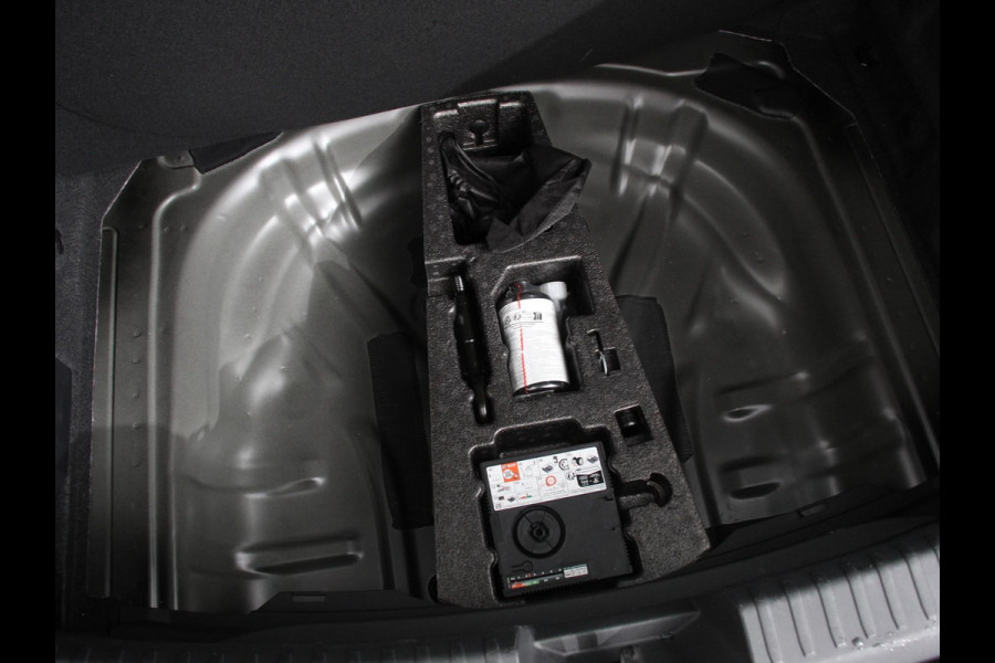 Seat Leon 1.0 eTSI 110pk DSG Style Navigatie Apple Carplay/ Android Auto Camera Parkeersensoren Stoel- en stuurverwarming Cruise Control Virtual Cockpit Climate Control Seat Leon 1.0 eTSI 110pk DSG Style Navigatie Apple Carplay/ Android Auto Camera Parkeersensoren Stoel- en stuurverwarming Cruise Control Virtual Cockpit Climate Control