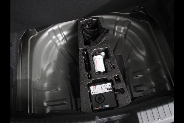 Seat Leon 1.0 eTSI 110pk DSG Style Navigatie Apple Carplay/ Android Auto Camera Parkeersensoren Stoel- en stuurverwarming Cruise Control Virtual Cockpit Climate Control Seat Leon 1.0 eTSI 110pk DSG Style Navigatie Apple Carplay/ Android Auto Camera Parkeersensoren Stoel- en stuurverwarming Cruise Control Virtual Cockpit Climate Control