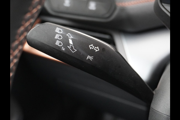 CUPRA Born Adrenaline One 62kWh 3 Fase 204PK SOH 92% Sport Stoelen+Verwarmd Apple Carplay Android Adap.Cruise Navi Camera 19" Pdc-a+v LED ParkAssist Ecc Keyless Advanced Front assist Sport-Onderstel Onlineservices Privacy Glas E-sound luidspr v e-call Led AEB Bots-Waarsch. ASR ESP Uitwijk-Assistent Verkeersbord-Detectie Origineel Nederlandse Auto thuis tot 11kwh laden! CUPRA Born Adrenaline One 62kWh 3 Fase 204PK SOH 92% Sport Stoelen+Verwarmd Apple Carplay Android Adap.Cruise Navi Camera 19" Pdc-a+v LED ParkAssist Ecc Keyless Advanced Front assist Sport-Onderstel Onlineservices Privacy Glas E-sound luidspr v e-call Led AEB Bots-Waarsch. ASR ESP Uitwijk-Assistent Verkeersbord-Detectie Origineel Nederlandse Auto thuis tot 11kwh laden!