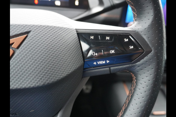 CUPRA Born Adrenaline One 62kWh 3 Fase 204PK SOH 92% Sport Stoelen+Verwarmd Apple Carplay Android Adap.Cruise Navi Camera 19" Pdc-a+v LED ParkAssist Ecc Keyless Advanced Front assist Sport-Onderstel Onlineservices Privacy Glas E-sound luidspr v e-call Led AEB Bots-Waarsch. ASR ESP Uitwijk-Assistent Verkeersbord-Detectie Origineel Nederlandse Auto thuis tot 11kwh laden! CUPRA Born Adrenaline One 62kWh 3 Fase 204PK SOH 92% Sport Stoelen+Verwarmd Apple Carplay Android Adap.Cruise Navi Camera 19" Pdc-a+v LED ParkAssist Ecc Keyless Advanced Front assist Sport-Onderstel Onlineservices Privacy Glas E-sound luidspr v e-call Led AEB Bots-Waarsch. ASR ESP Uitwijk-Assistent Verkeersbord-Detectie Origineel Nederlandse Auto thuis tot 11kwh laden!