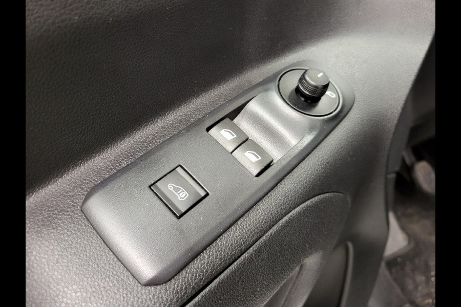 Peugeot Partner 1.2PureTech 111pk Benzine!