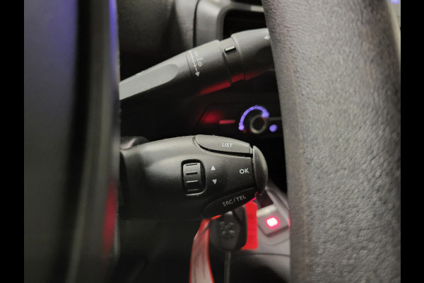 Peugeot Partner 1.2PureTech 111pk Benzine!