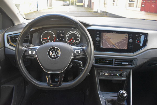 Volkswagen Polo 1.0 TSI Comfortline | NL Auto | ACC | Carplay | Camera | NAVI | DAB Volkswagen Polo 1.0 TSI Comfortline | NL Auto | ACC | Carplay | Camera | NAVI | DAB