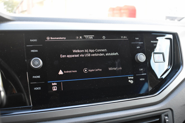 Volkswagen Polo 1.0 TSI Comfortline | NL Auto | ACC | Carplay | Camera | NAVI | DAB Volkswagen Polo 1.0 TSI Comfortline | NL Auto | ACC | Carplay | Camera | NAVI | DAB