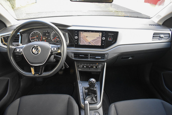 Volkswagen Polo 1.0 TSI Comfortline | NL Auto | ACC | Carplay | Camera | NAVI | DAB Volkswagen Polo 1.0 TSI Comfortline | NL Auto | ACC | Carplay | Camera | NAVI | DAB