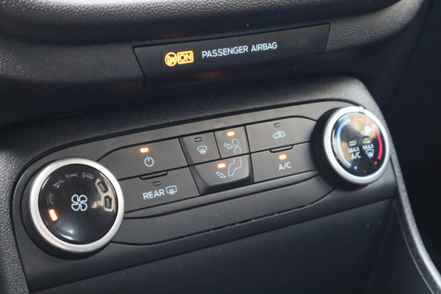 Ford Fiesta 1.0 EcoBoost Connected | Ford Fiesta 1.0 EcoBoost Connected |