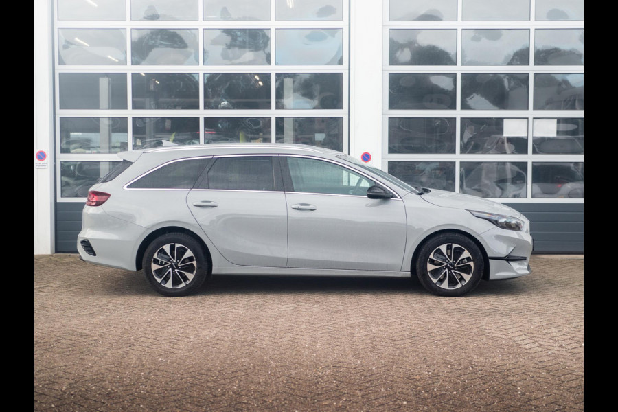 Kia Ceed Sportswagon 1.0 T-GDi MHEV Design Edition l navigatie l stoel en stuurwielverwarming l EL. kofferklep l JBL premium Sound Kia Ceed Sportswagon 1.0 T-GDi MHEV Design Edition l navigatie l stoel en stuurwielverwarming l EL. kofferklep l JBL premium Sound