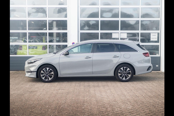 Kia Ceed Sportswagon 1.0 T-GDi MHEV Design Edition l navigatie l stoel en stuurwielverwarming l EL. kofferklep l JBL premium Sound Kia Ceed Sportswagon 1.0 T-GDi MHEV Design Edition l navigatie l stoel en stuurwielverwarming l EL. kofferklep l JBL premium Sound
