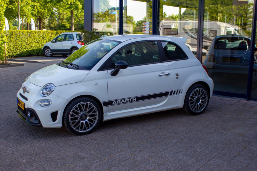 Fiat 500 1.4 T-Jet Abarth 595 70th Anniversary | Prijs rijklaar incl. 12 mnd garantie |17"Lmv Navi Carplay Bluetooth DAB Fiat 500 1.4 T-Jet Abarth 595 70th Anniversary | Prijs rijklaar incl. 12 mnd garantie |17"Lmv Navi Carplay Bluetooth DAB