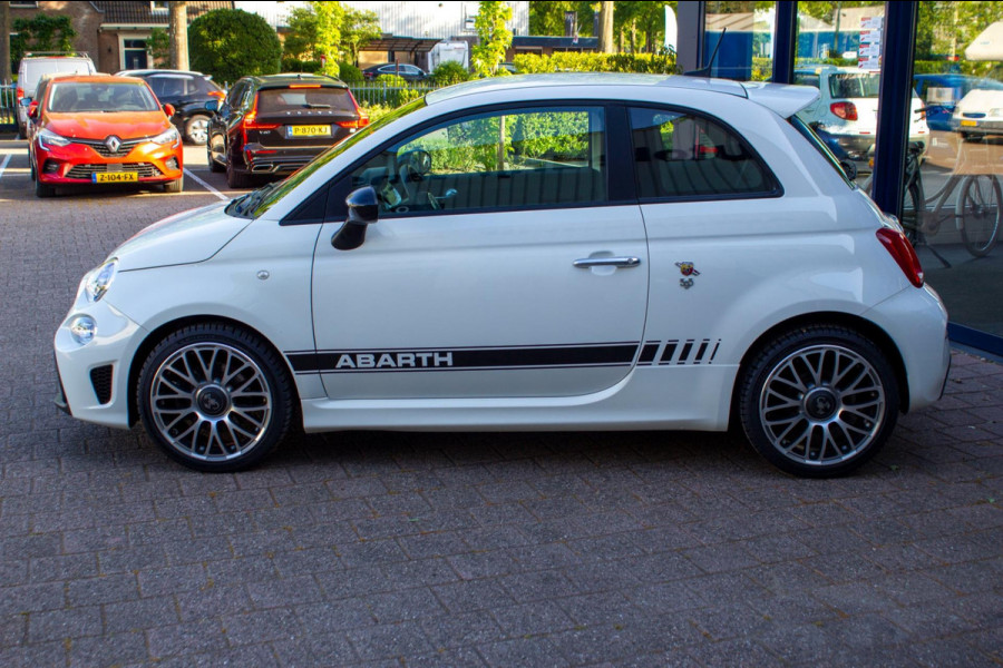Fiat 500 1.4 T-Jet Abarth 595 70th Anniversary | Prijs rijklaar incl. 12 mnd garantie |17"Lmv Navi Carplay Bluetooth DAB Fiat 500 1.4 T-Jet Abarth 595 70th Anniversary | Prijs rijklaar incl. 12 mnd garantie |17"Lmv Navi Carplay Bluetooth DAB