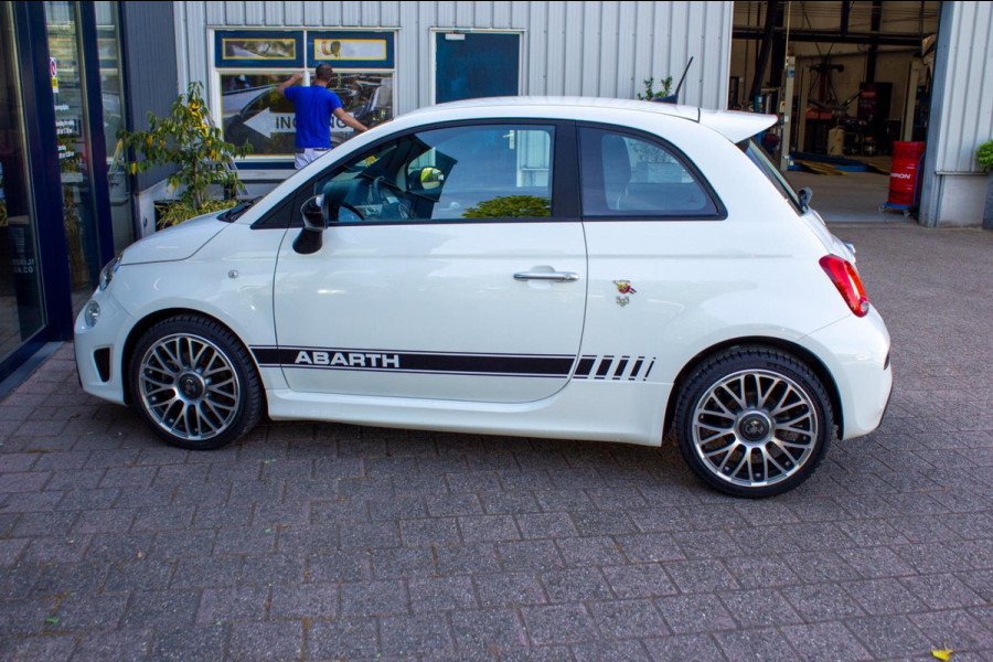Fiat 500 1.4 T-Jet Abarth 595 70th Anniversary | Prijs rijklaar incl. 12 mnd garantie |17"Lmv Navi Carplay Bluetooth DAB Fiat 500 1.4 T-Jet Abarth 595 70th Anniversary | Prijs rijklaar incl. 12 mnd garantie |17"Lmv Navi Carplay Bluetooth DAB