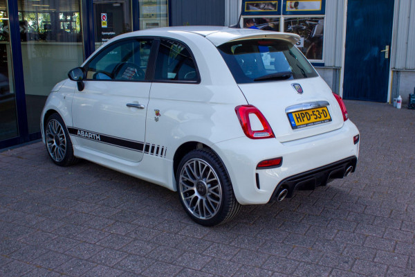 Fiat 500 1.4 T-Jet Abarth 595 70th Anniversary | Prijs rijklaar incl. 12 mnd garantie |17"Lmv Navi Carplay Bluetooth DAB Fiat 500 1.4 T-Jet Abarth 595 70th Anniversary | Prijs rijklaar incl. 12 mnd garantie |17"Lmv Navi Carplay Bluetooth DAB