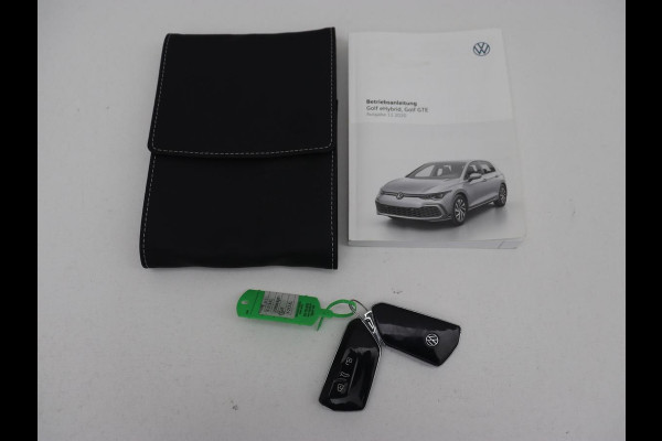 Volkswagen Golf 1.4 eHybrid GTE | Camera | Adaptive cruise | Carplay | Navigatie | Sportstoelen | Full LED | Sfeerverlichting | PHEV