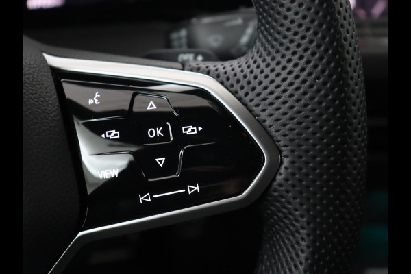 Volkswagen Golf 1.4 eHybrid GTE | Camera | Adaptive cruise | Carplay | Navigatie | Sportstoelen | Full LED | Sfeerverlichting | PHEV