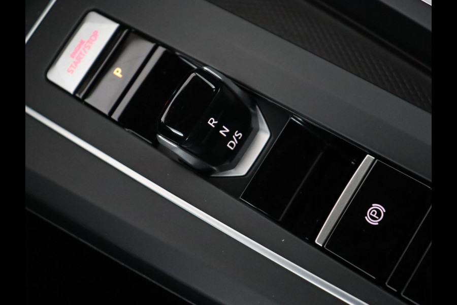 Volkswagen Golf 1.4 eHybrid GTE | Camera | Adaptive cruise | Carplay | Navigatie | Sportstoelen | Full LED | Sfeerverlichting | PHEV