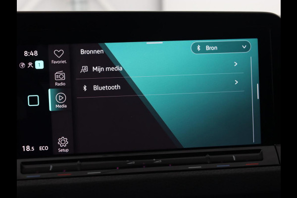 Volkswagen Golf 1.4 eHybrid GTE | Camera | Adaptive cruise | Carplay | Navigatie | Sportstoelen | Full LED | Sfeerverlichting | PHEV