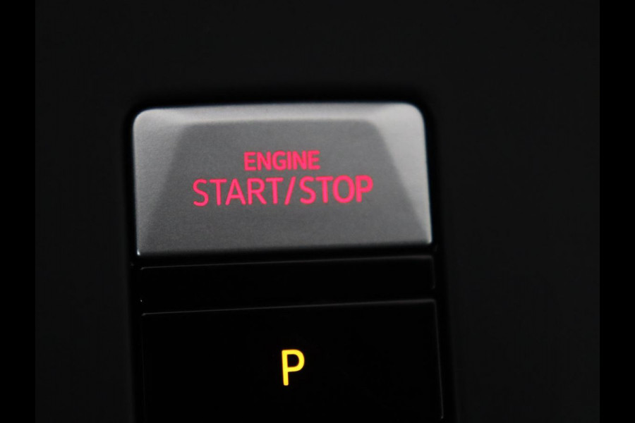 Volkswagen Golf 1.4 eHybrid GTE | Camera | Adaptive cruise | Carplay | Navigatie | Sportstoelen | Full LED | Sfeerverlichting | PHEV