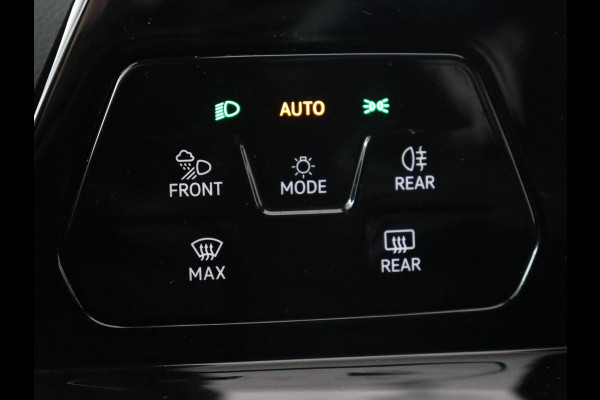 Volkswagen Golf 1.4 eHybrid GTE | Camera | Adaptive cruise | Carplay | Navigatie | Sportstoelen | Full LED | Sfeerverlichting | PHEV