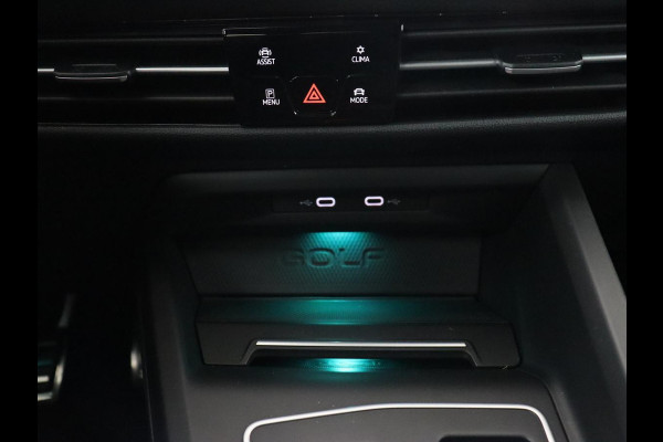 Volkswagen Golf 1.4 eHybrid GTE | Camera | Adaptive cruise | Carplay | Navigatie | Sportstoelen | Full LED | Sfeerverlichting | PHEV