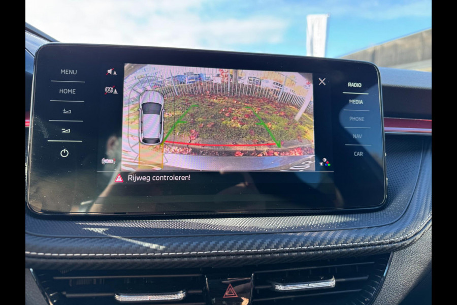 Škoda Fabia 1.5 TSI 150 PK Monte Carlo DSG Camera Leder Led Keyless Škoda Fabia 1.5 TSI 150 PK Monte Carlo DSG Camera Leder Led Keyless