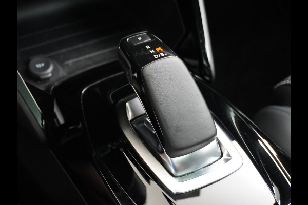 Peugeot e-2008 EV GT Line 50kWh Pano-dak SOH 95% Apple Carplay Android PDC-a+v 360°Camera Navi Ecc Cruise Control Pdc Lmv DAB Privacy Glas Keyless Led Bluetooth € 45.000 nieuw! Peugeot e-2008 EV GT Line 50kWh Pano-dak SOH 95% Apple Carplay Android PDC-a+v 360°Camera Navi Ecc Cruise Control Pdc Lmv DAB Privacy Glas Keyless Led Bluetooth € 45.000 nieuw!
