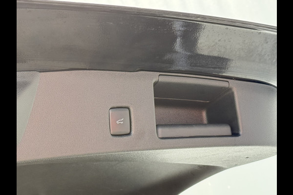 Ford Kuga BWJ 2022 | 2.5 PHEV 225PK Titanium X | CLIMA | NAVI | HALF LEER | CARPLAY | CAMERA | PRIVACY GLASS | PDC Ford Kuga BWJ 2022 | 2.5 PHEV 225PK Titanium X | CLIMA | NAVI | HALF LEER | CARPLAY | CAMERA | PRIVACY GLASS | PDC