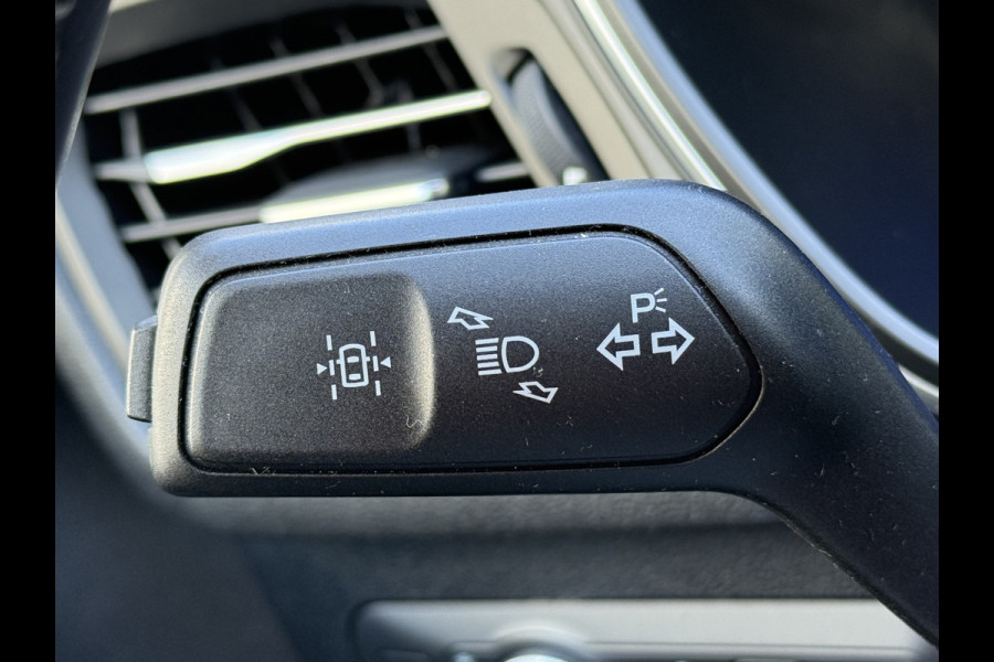 Ford Kuga BWJ 2022 | 2.5 PHEV 225PK Titanium X | CLIMA | NAVI | HALF LEER | CARPLAY | CAMERA | PRIVACY GLASS | PDC Ford Kuga BWJ 2022 | 2.5 PHEV 225PK Titanium X | CLIMA | NAVI | HALF LEER | CARPLAY | CAMERA | PRIVACY GLASS | PDC